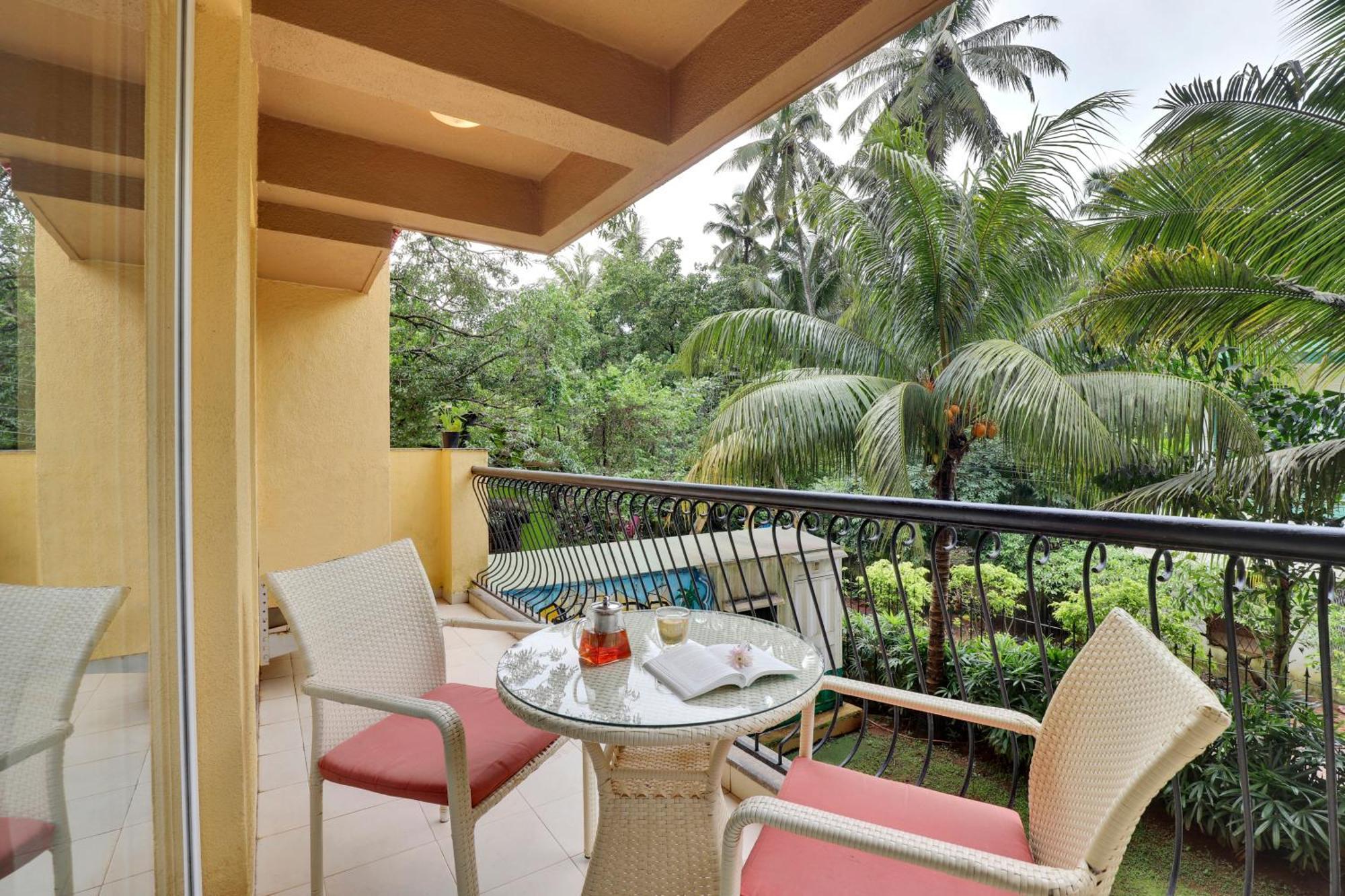 Veera Strand Park Serviced Apartments Near Calangute Esterno foto