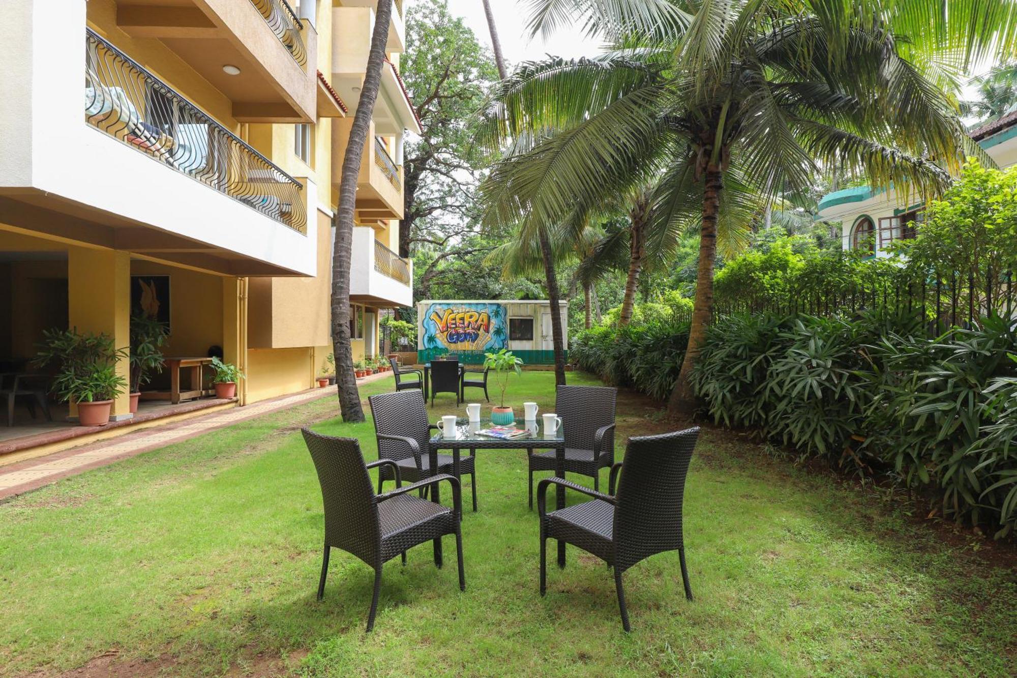 Veera Strand Park Serviced Apartments Near Calangute Esterno foto