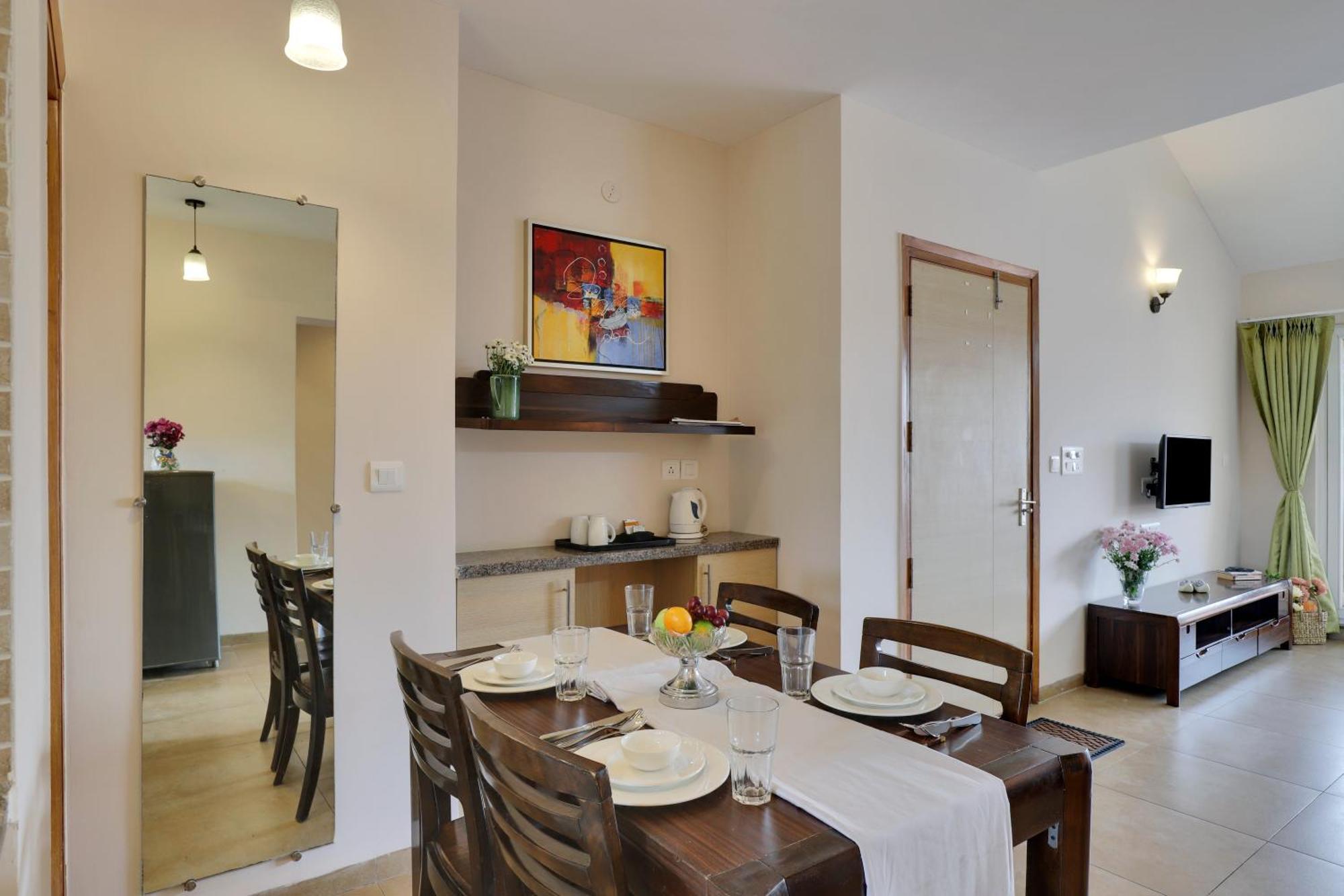 Veera Strand Park Serviced Apartments Near Calangute Esterno foto