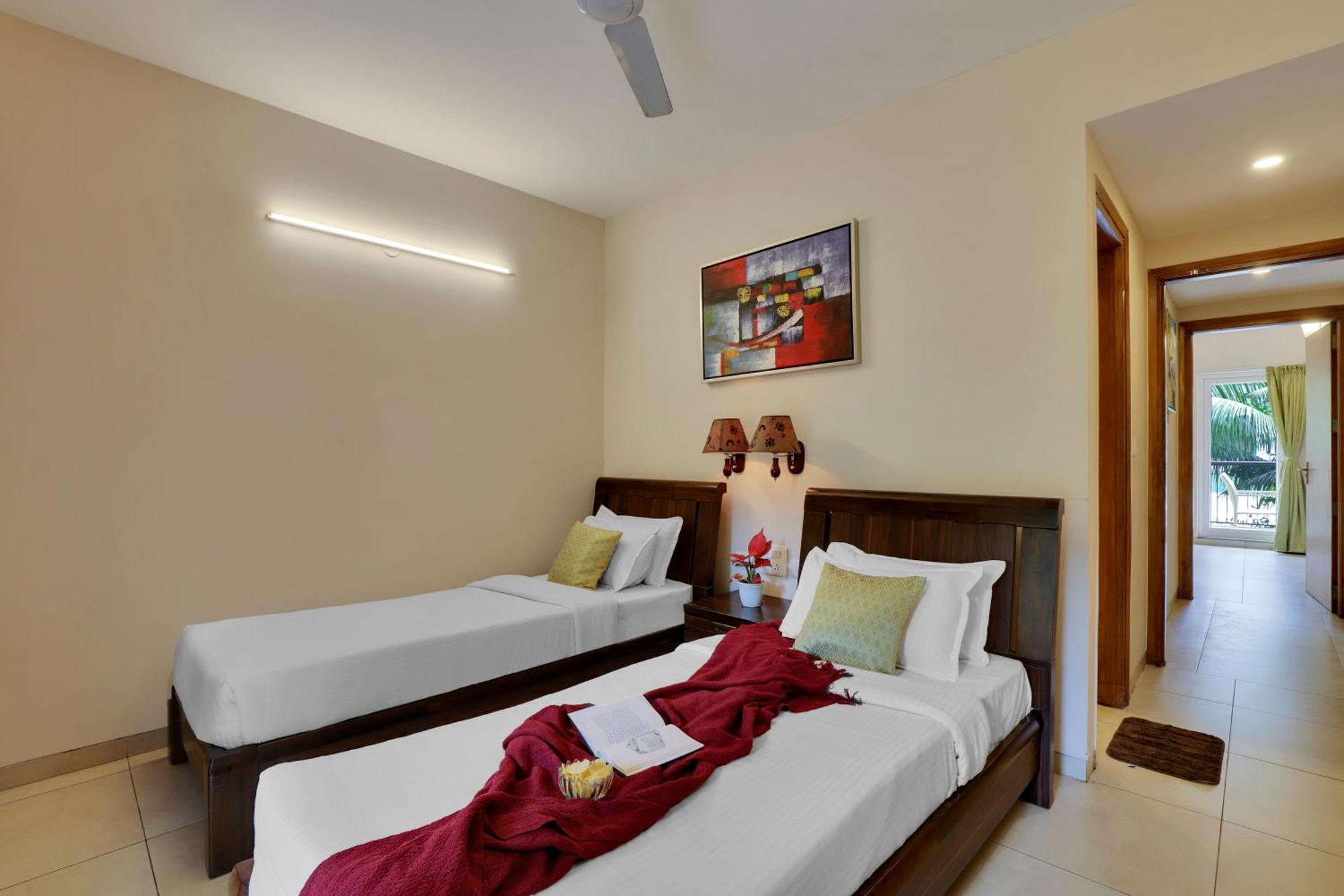 Veera Strand Park Serviced Apartments Near Calangute Esterno foto